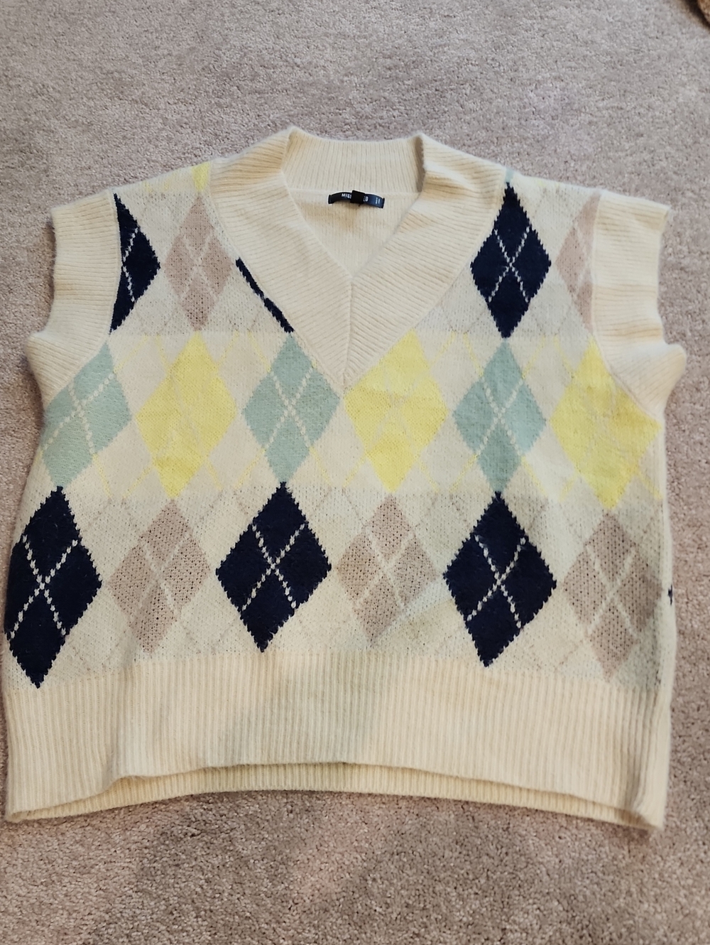 Missguided Cream Argyle Knit Sweater Vest with Navy, Yellow, Mint